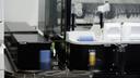 The patented, bi-directional, magnetic sample-transport technology and multi-camera vision system for intelligent sample routing provide independent control over every sample, whether routine or STAT (emergency).