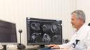 Gerhard Simon, MD, a radiologist and nuclear medicine physician, engaged a radiology technologist from Siemens Healthineers.