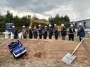 Foto vom Spatenstich für den Neubau das THW-Ortsverbands Roth. 