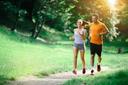 Personen joggen zwei Personen joggen