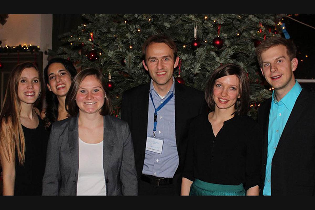 Christmas-Paquet-Group Christmas Paquet Group