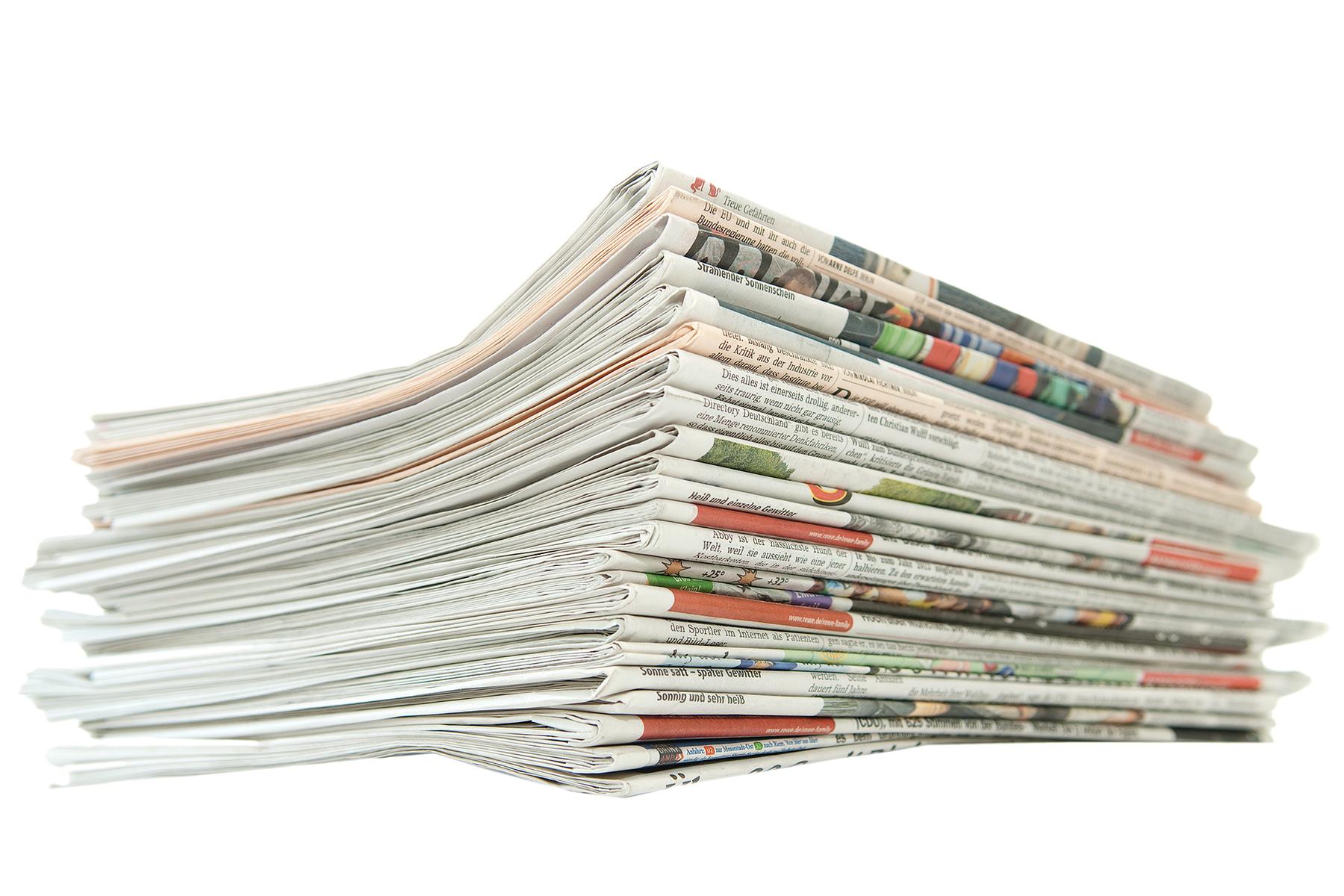 Image ohne Titel Zeitungsstapel