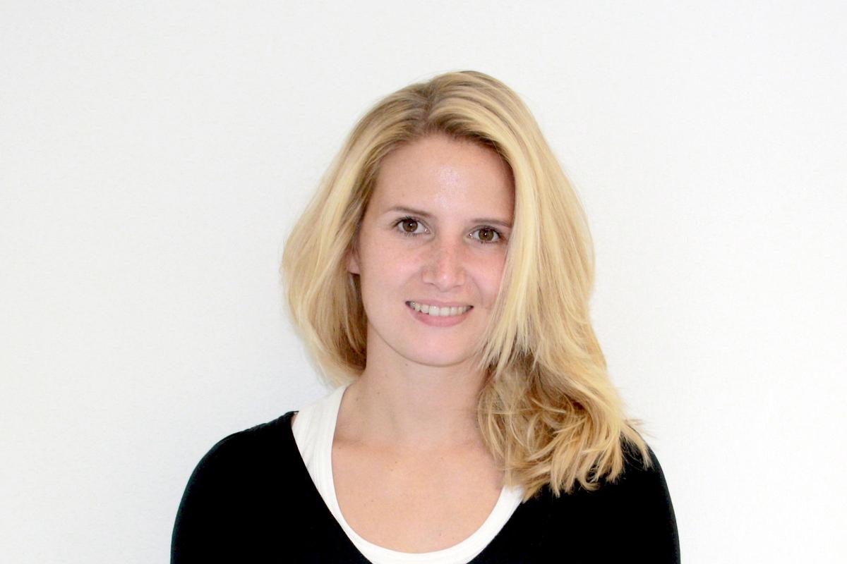 Claudia Mitarbeiterbild Claudia