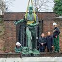 Die Skulptur "Sämann" wird am Wallgarten aufgestellt