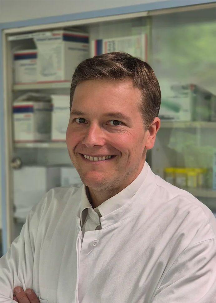 PD Dr. med. Rolf Salcher