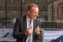 Prof. Stadelmann auf der 50 Jahre Uni Bayreuth Bühne des Bürgerfests Prof. Stadelmann auf der 50 Jahre Uni Bayreuth Bühne des Bürgerfests