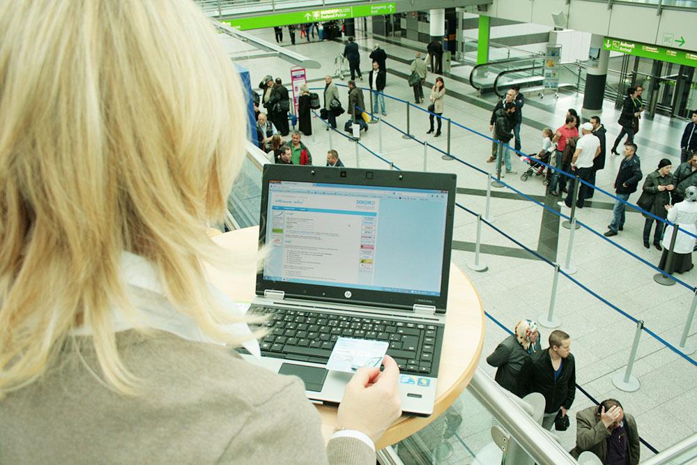 Mit dem Computer im
  Terminal

 





