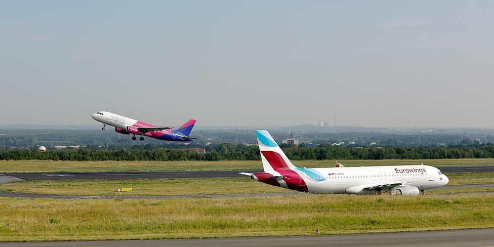 Wizz Air und Eurowings-Maschinen am Dortmund Airport