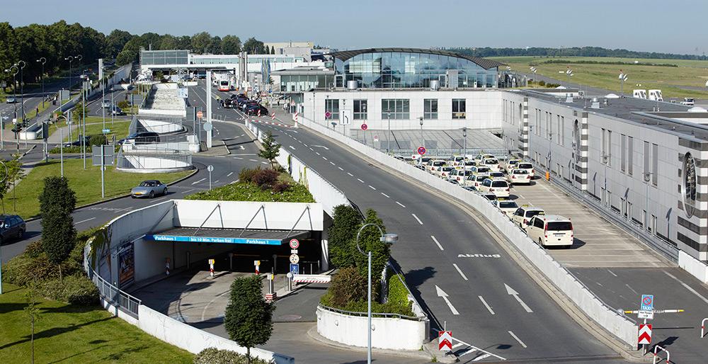 Flughafengebäude des Dortmund
  Airport

 





