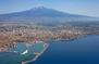 Blick auf Catania und den Vulkan Ätna auf Sizilien