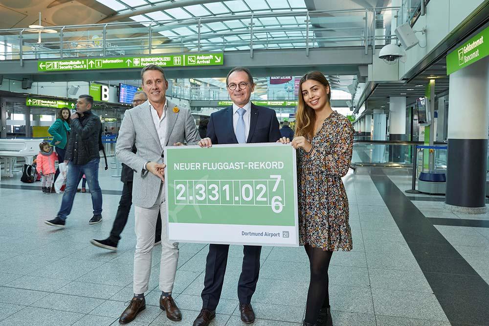 Victoria Popp is the 2,331,027th passenger at Dortmund Airport in 2019