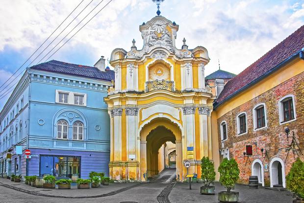 Tor zur Kirche der Heiligen Dreifaltigkeit