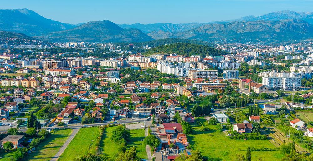 Blick auf das Zentrum von Podgorica, Montenegros Hauptstadt