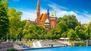 Sitzstufen am Ufer der Oder vor Breslaus Altstadt 