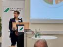Janin Henkel-Oberländer spricht