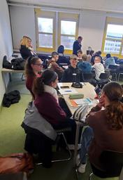 Im Klassenrau,