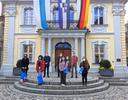 Studierende mit OB auf der Ratshaustreppe Kulmbach
