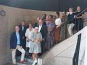 Besuchergruppe mit Claudia Roth im Iwalewahaus 