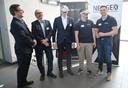 Männer mit VR-Brillen