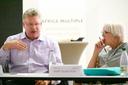 . Prof. Dr. Rüdiger Seesemann, Dean des Exzellenzclusters, mit Claudia Roth