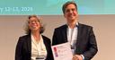 Prof. Dr. Alex J. Plajer (rechts) und Mara Staffilani 