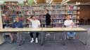 Das Team von Flex YourMind bei Übungen in der Universitätsbibliothek
