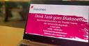 Foto eines Laptops mit der Präsentation "Think Tank goes Diakoneo"