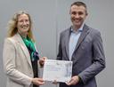 Dr. Britta Buchholz (ETG Vorsitzende) und Dr.-Ing. Michael Gleißner bei der Preisverleihung