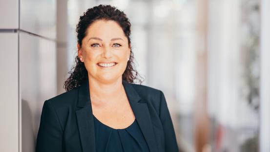 Julia aus dem Geschäftskundenvertrieb Energie