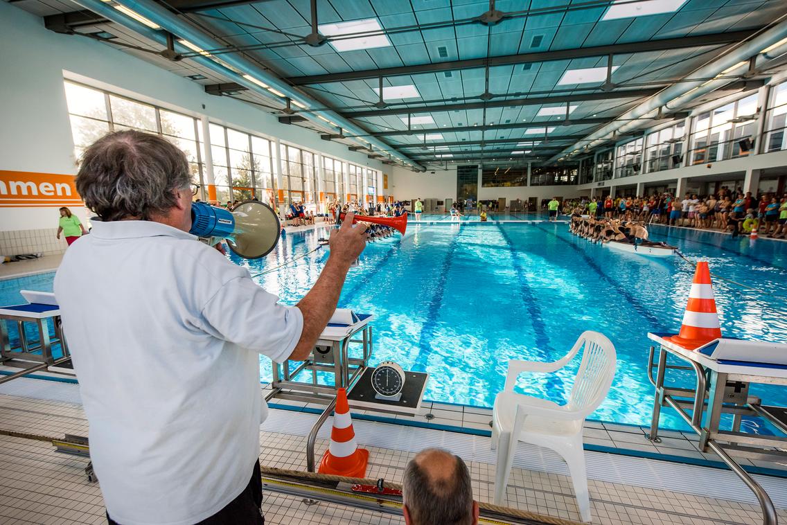 Drachenboot-Indoor-Cup im Nettebad