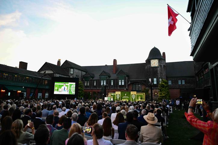 The Incredible Stories of Roger Federer and Mary Carillo Lit Up the ITHF