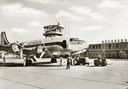 Archivaufnahme von einem Air France-Flugzeug am Flughafen Nürnebrg in den 50er-Jahren.