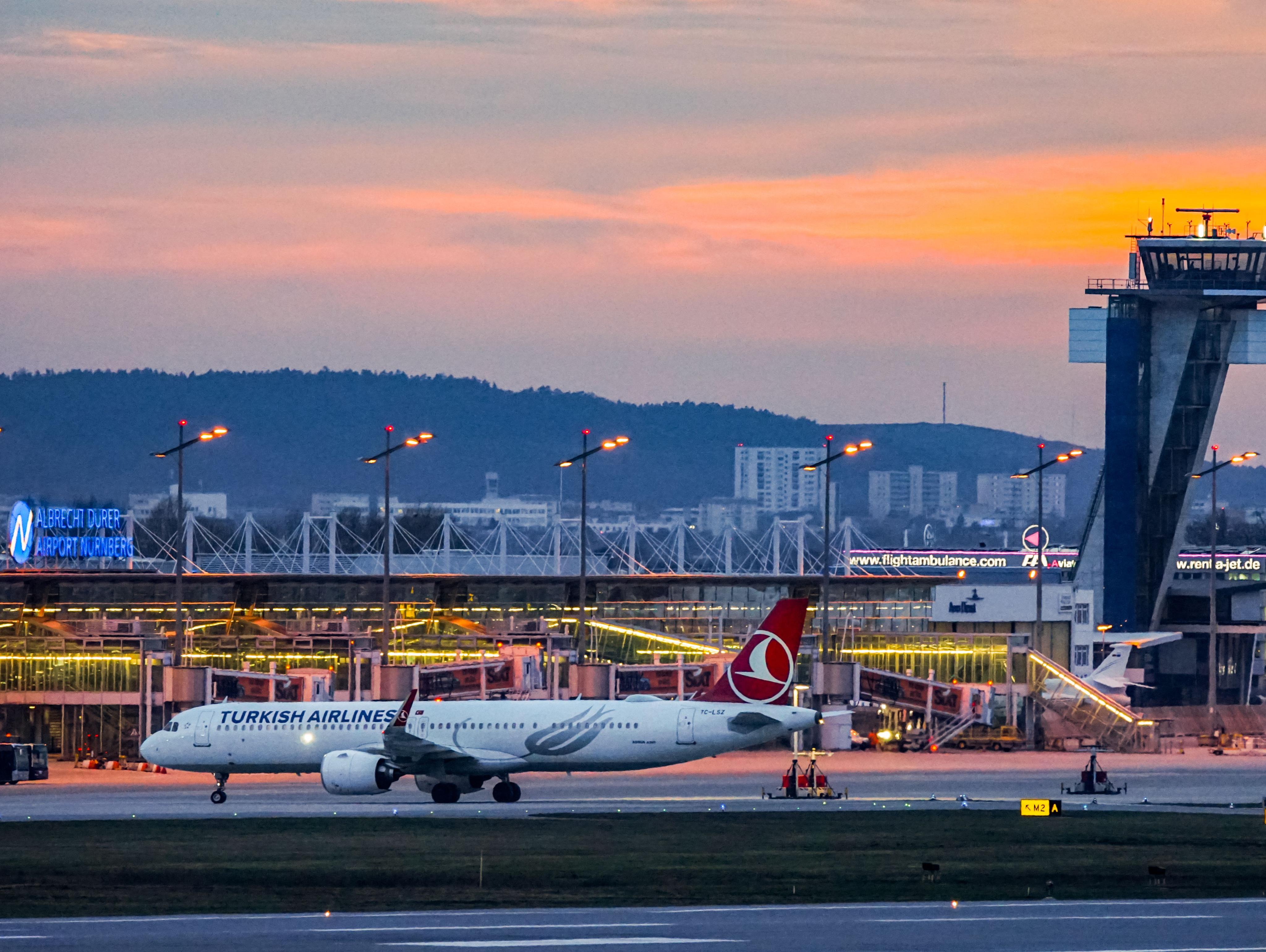 Flugplan Von Nürnberg Nach Antalya Türkei www.airport-nuernberg.de