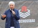 Spatenstich WoBauGe - Bürgermeisterin Michaela Wiezorek