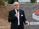 Spatenstich WoBauGe - Interimsgeschäftsführer WoBauGe Horst-Ulrich König