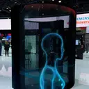Geschwungenes Mesh LED Exponat