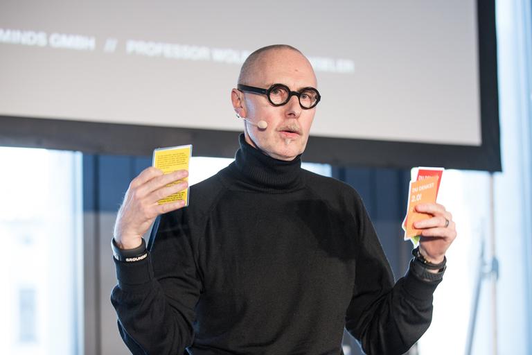Das Interview: Professor Wolfgang Henseler