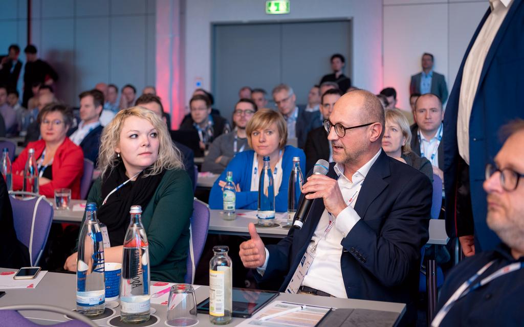 Digitalrelaunch by dominik tryba introduce int 6108
