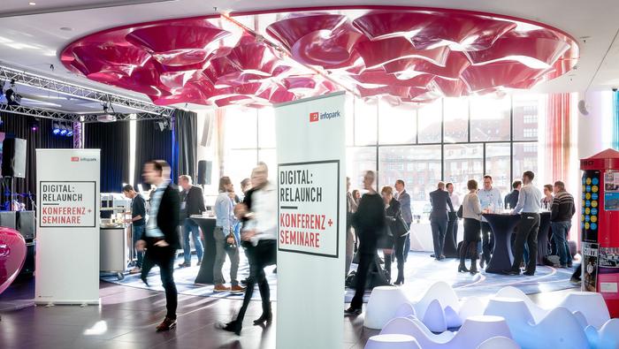 DigitalRelaunch by Dominik Tryba Introduce INT 6396